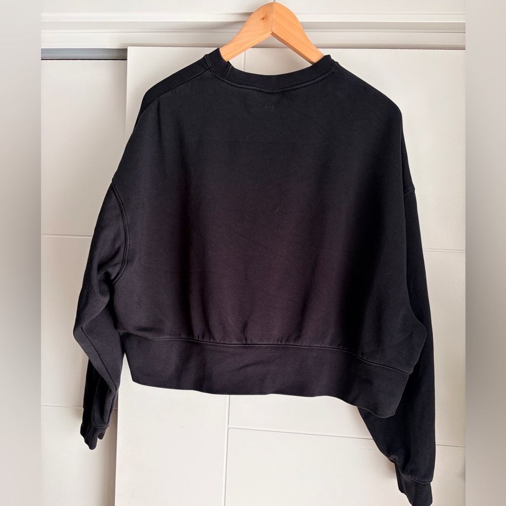 Nike Women's Black Oversized Cropped Sweatshirt - Picture 3 of 6